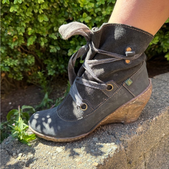 Stylish El Naturalist Black Wedge Ankle Boots - Picture 2 of 3
